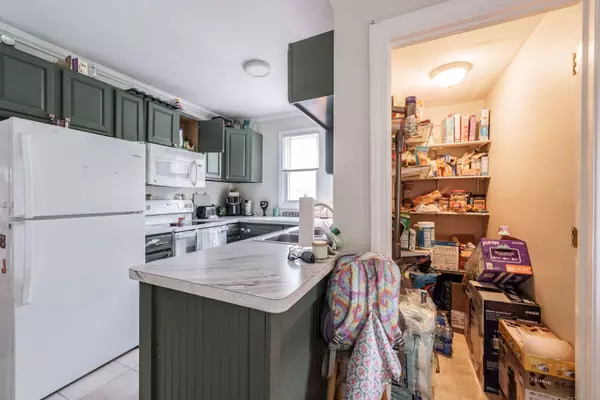 21 Bigelow Avenue, Enfield, CT 06082