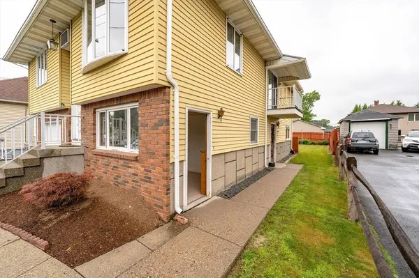 20 Cady St, Ludlow, MA 01056