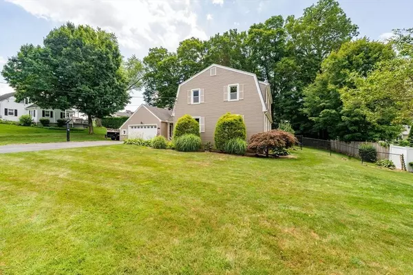 149 Butternut Hollow Rd, West Springfield, MA 01089