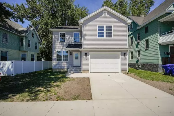 24 Medford St, Springfield, MA 01107