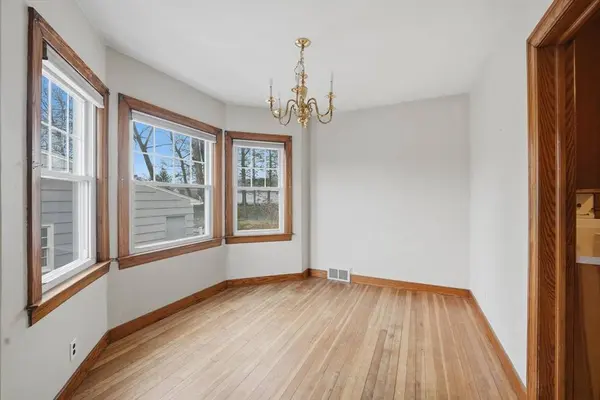 50 Warsaw Ave, Ludlow, MA 01056