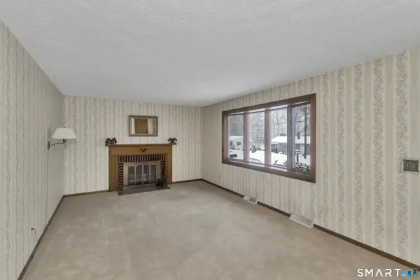 31 Sharren Lane, Enfield, CT 06082