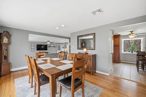 56 Longwood Dr, Chicopee, MA 01020