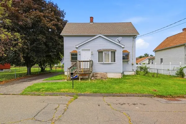 118 Blanchwood Ave, Chicopee, MA 01013