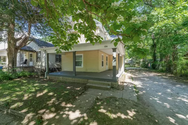 Wichita, KS 67203-3571,1254 N Lewellen St