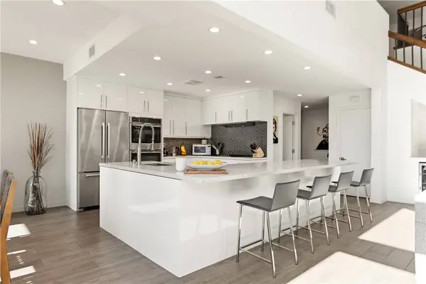 24522 Windsor #C, Valencia, CA 91355