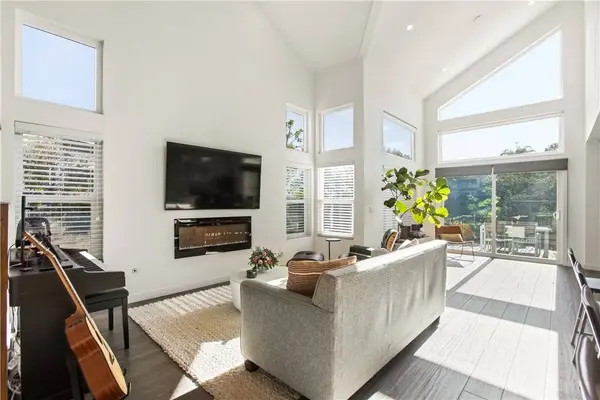 24522 Windsor #C, Valencia, CA 91355