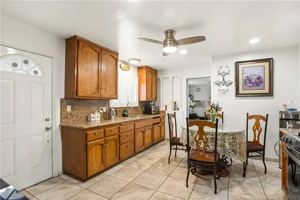 8802 Stamps, Downey, CA 90240