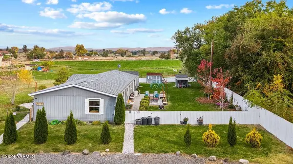 1521 Cutler Way, Zillah, WA 98953