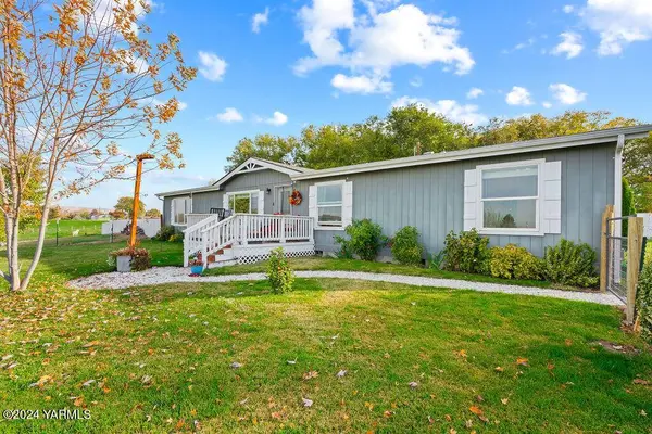 1521 Cutler Way, Zillah, WA 98953