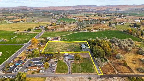 1521 Cutler Way, Zillah, WA 98953