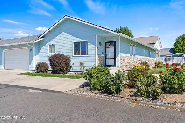 9503 Walnut St W, Yakima, WA 98908