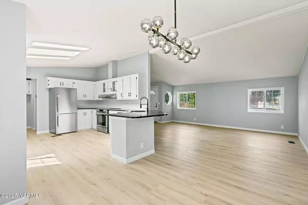 7610 Nob Hill Blvd # 1W, Yakima, WA 98908