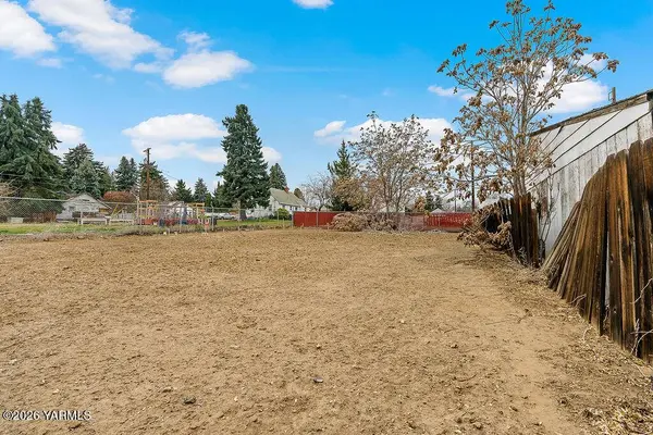 NKA Vendome Ave, Yakima, WA 98902