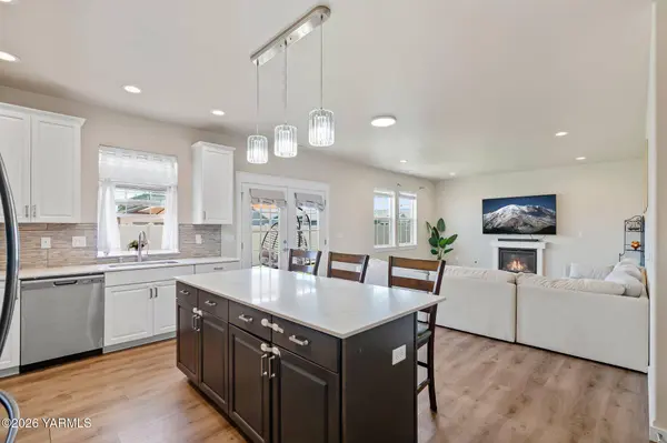 1909 S 61st Ave, Yakima, WA 98908