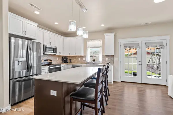 1909 S 61st Ave, Yakima, WA 98908