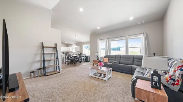 8 S 12th Street Lp, Selah, WA 98942