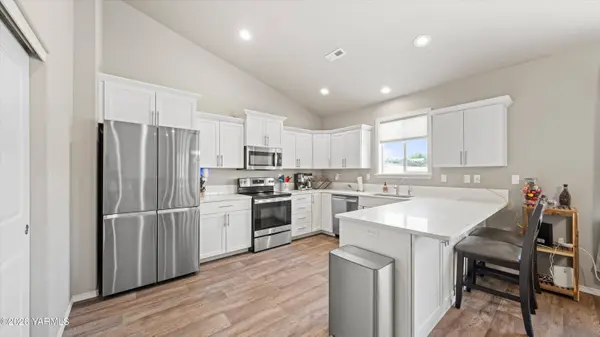 8 S 12th Street Lp, Selah, WA 98942