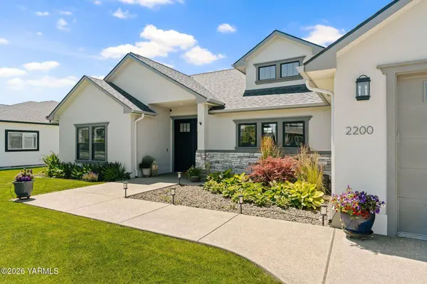 2200 S 96th Ave, Yakima, WA 98903