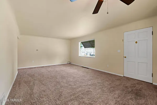 120 Vendome Ave, Yakima, WA 98902