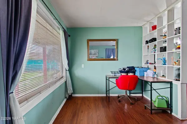 3808 S 2nd St, Union Gap, WA 98903