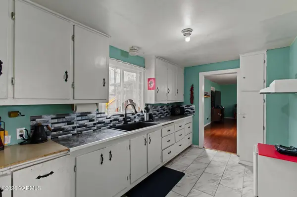 3808 S 2nd St, Union Gap, WA 98903