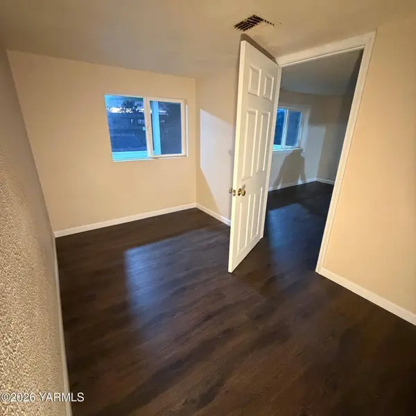19171 NW Othello Pl, Othello, WA 99344