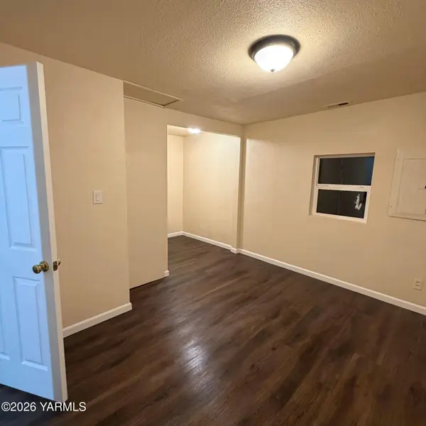 19171 NW Othello Pl, Othello, WA 99344
