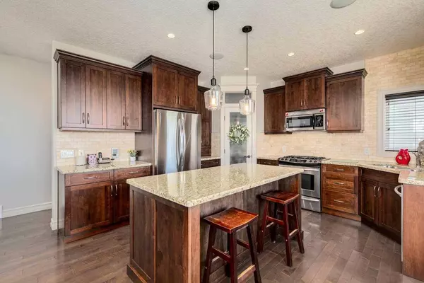 3 Kincora Glen Bay NW, Calgary, AB T3R 0C1