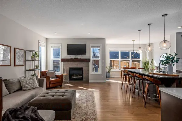 192 Nolanhurst HTS NW, Calgary, AB T3R 1S6