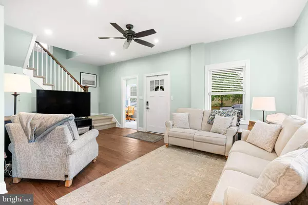 401 WOODLAND AVE, Glendora, NJ 08029