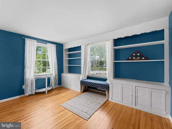 109 PEARL CROFT RD, Cherry Hill, NJ 08034