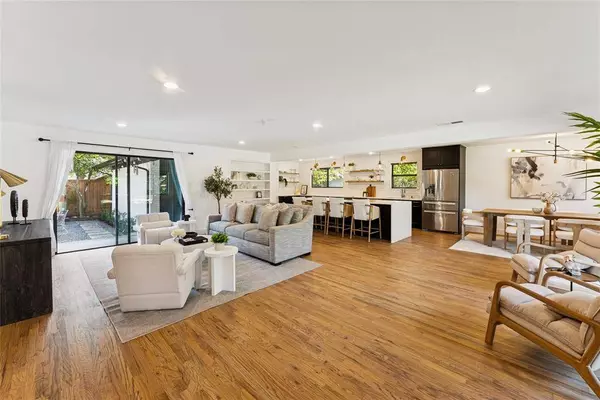 921 Teakwood Drive, Richardson, TX 75080