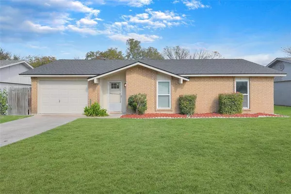 1813 Overglen Drive, Plano, TX 75074