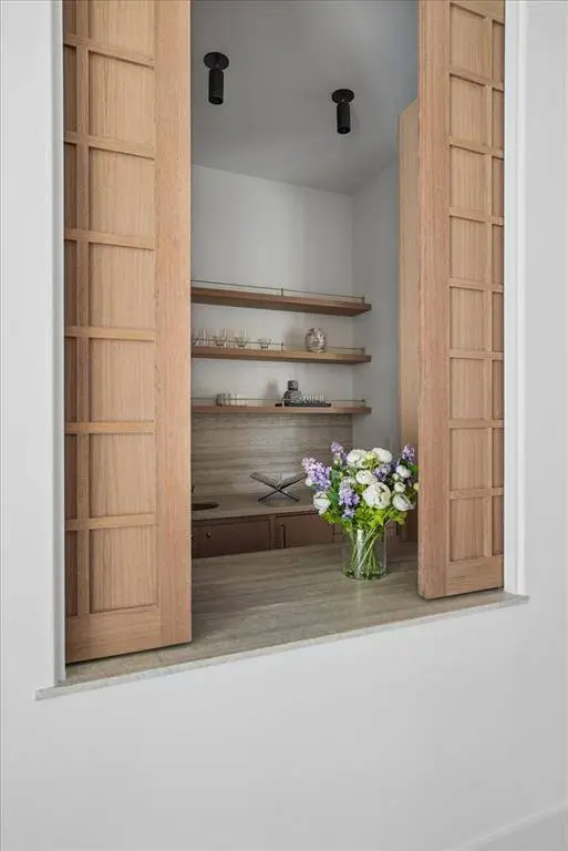 6031 Lupton Drive, Dallas, TX 75225