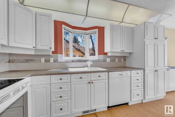 1344 POTTER GREENS DR NW, Edmonton, AB T5T 6A3