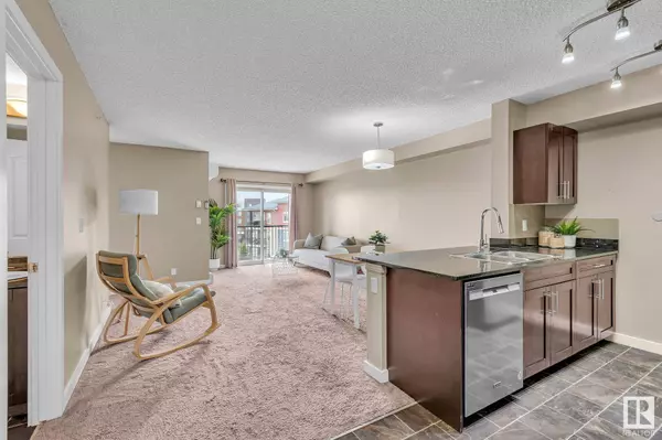 #423 12025 22 AV SW, Edmonton, AB T6W 2Y1