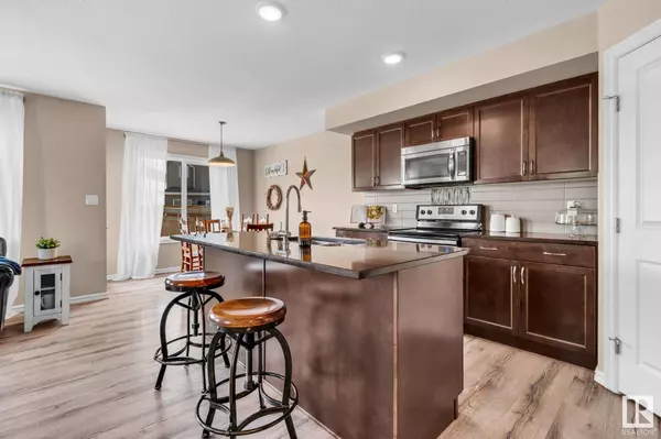 1288 DANIELS CR SW, Edmonton, AB T6W 3J1