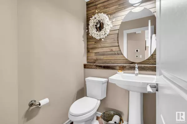 1288 DANIELS CR SW, Edmonton, AB T6W 3J1