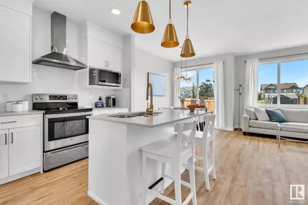 2117 CASSIDY WD SW, Edmonton, AB T6W 1A7