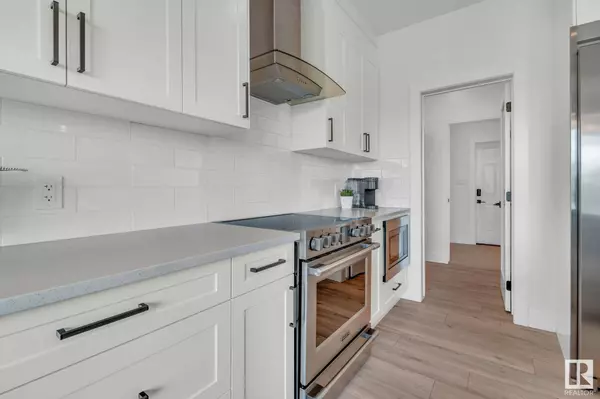 3 BOULDER CO, Leduc, AB T9E 1H2