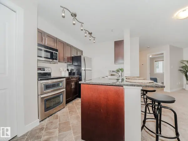 #211 11803 22 AV SW, Edmonton, AB T6W 2R9