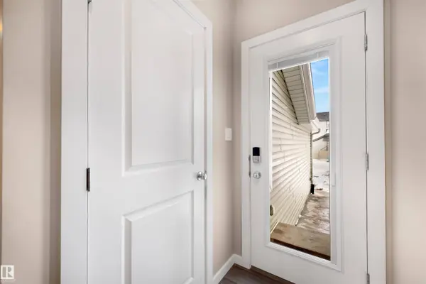 203 LARCH CR, Leduc, AB T9E 1N2