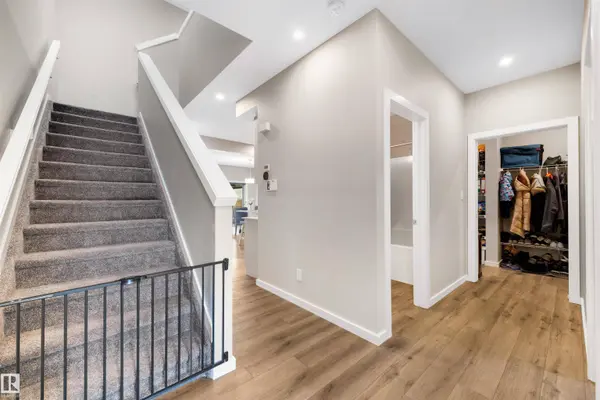 203 LARCH CR, Leduc, AB T9E 1N2