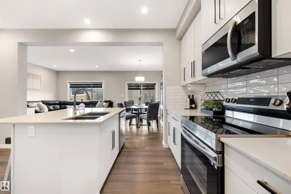 203 LARCH CR, Leduc, AB T9E 1N2