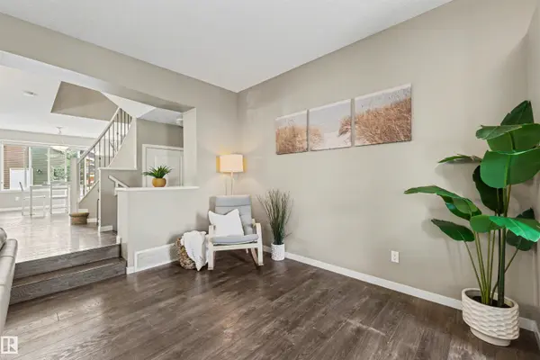 4042 CHAPPELLE GREEN GR SW, Edmonton, AB T6W 4B4