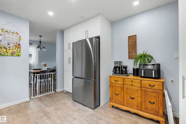 5502 52 ST, Leduc, AB T9E 5P6