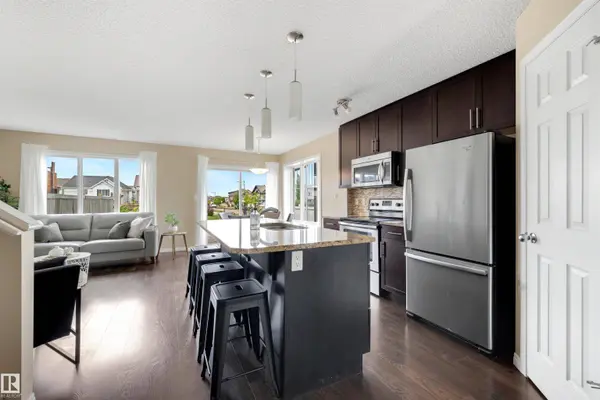2097 CHALMERS WY SW, Edmonton, AB T6W 2E9