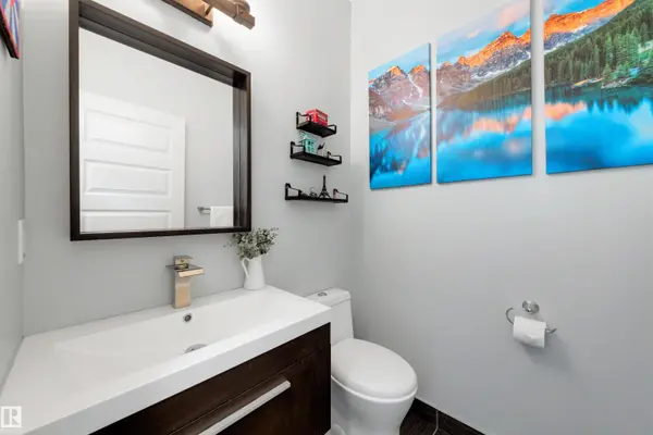 1522 CHAPMAN WY SW, Edmonton, AB T6W 0Y9