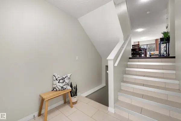2422 CASSIDY WY SW, Edmonton, AB T6W 3E2